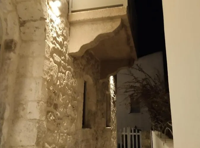 Oniropagida Nisyros #2 View * Nikiá